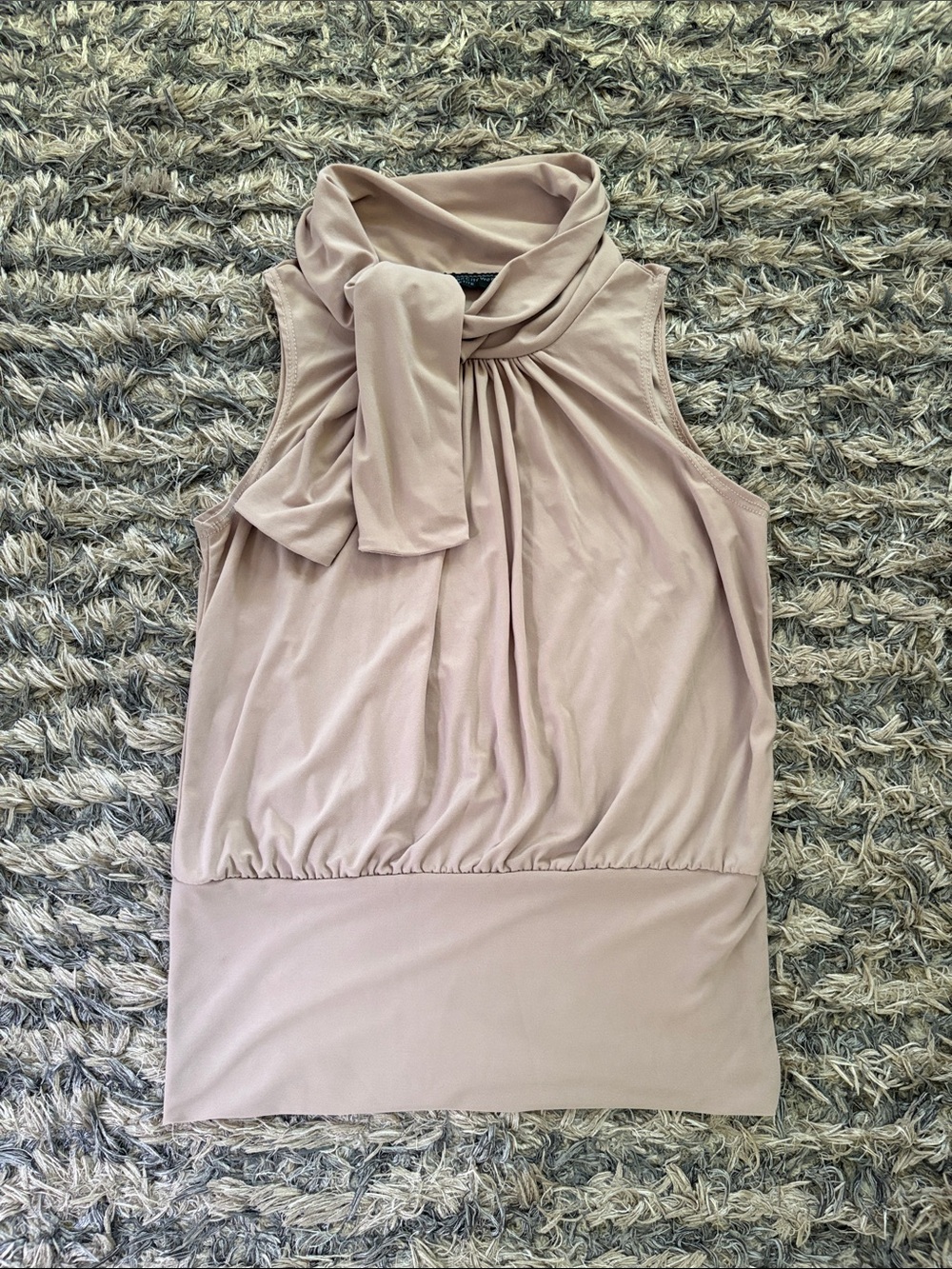 American City Wear Sleeveless Tie-Neck Blouse in Blush S